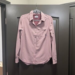 Columbia Women's Omni-Shade Sun Protection Vented Button Down Shirt Size S